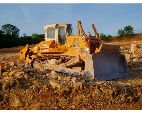 Бульдозер Liebherr 752 Бульдозер Liebherr 752