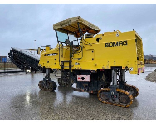 Дорожная фреза Bomag BM 1000-30-2 Дорожная фреза Bomag BM 1000-30-2