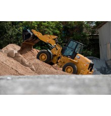 Фронтальный погрузчик Cat 920