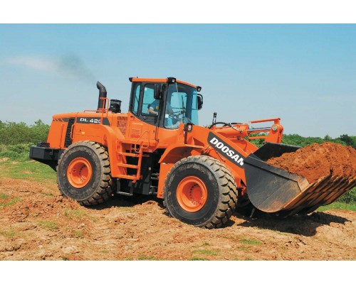 Фронтальный погрузчик DOOSAN DL420 Фронтальный погрузчик DOOSAN DL420