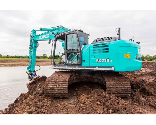 Гусеничный экскаватор Kobelco SK210LC-8 Гусеничный экскаватор Kobelco SK210LC-8