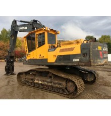 Гусеничный экскаватор Volvo EC300D