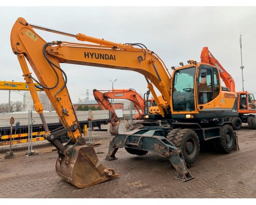 Колесный экскаватор Hyundai R170W Колесный экскаватор Hyundai R170W