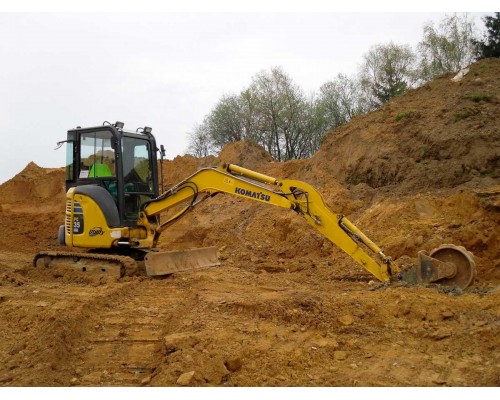 Мини-экскаватор Komatsu PC35 Мини-экскаватор Komatsu PC35