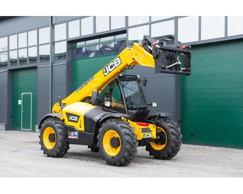 Телескопический погрузчик JCB 200 Телескопический погрузчик JCB 200